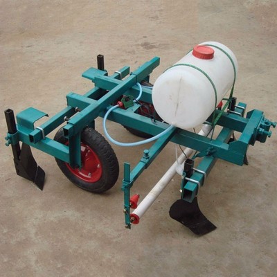 四輪帶多功能噴藥覆膜機(jī) 廠家批發(fā)花生兩行播種機(jī) 啟航四行玉米覆膜機(jī)圖片_高清圖_細(xì)節(jié)圖