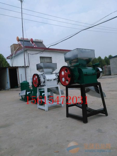 油坊超市專(zhuān)用破碎機(jī) 大豆擠扁破碎機(jī) 花生高粱大豆破碎機(jī)